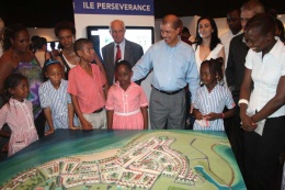 President visiting the exhibition of Seychelles EXPO 2020 (2)