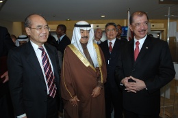 Mr Koïchiro Matsuura Director-General of UNESCO Shaikh Khalifa bin Salman Al Khalifa Prime Minister of Bahrain and President James Michel