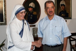 Sister Mary Prema Pierick Superior General of the Missionaries of Charity of Calcutta with President Michel