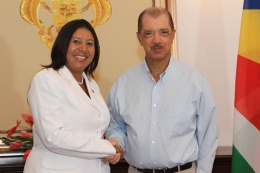 The second Ambassador of the Bolivarian Republic of Venezuela to Seychelles, Mrs. Mairin Moreno Mérida, presented her credentials to President James Michel at State House