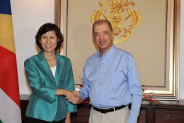 l’accréditation d’un nouvel ambassadeur de la République populaire de Chine aux Seychelles, Madame Yin Lixian