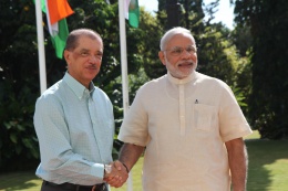 Seychelles President James Michel received the Prime Minister of India, Shri Narendra Modi, at State House.