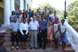 President James Michel met with the President of the Northern Region Youth Committee, Mr. Ziggy Adam and members of the committee together with 26 young Seychellois who have been selected as part of the NRYC programme “28 Young People Making a Difference 