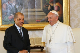 Monsieur James Michel, Président de la République  des Seychelles, en visite officielle au Vatican, s'est entretenu avec Sa Sainteté le Pape François.