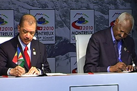 Pacte linguistique : une nouvelle Ã¨re d'étroite coopération 