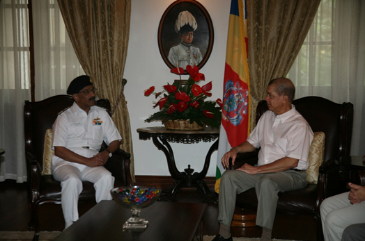 Indian Defence College Delegation Meets President