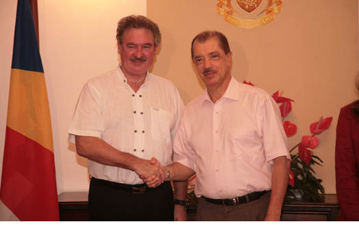 Seychelles et Luxembourg Reaffirme L'engagement Anti-Piraterie