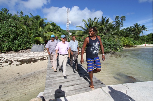 President Michel visits businesses on La Digue