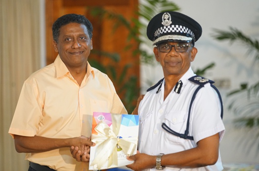 New book “300 Questions on Seychelles Government Services” launched on Public Service Day 2016