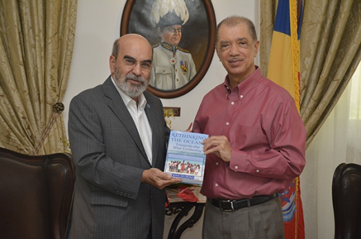 “Seychelles is taking the lead worldwide on the Blue Economy”- FAO Director General pays courtesy call on President James Michel