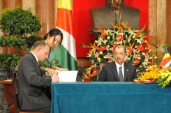 Bilateral cooperation between Seychelles and Vietnam takes new heights
