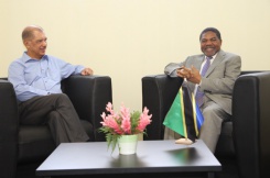 Seychelles President in talks with multilateral and bilateral partners in margins of Samoa SIDS conference