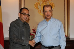 Climate change at the centre of discussions between Seychelles and Philippines as new Ambassador is accredited