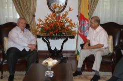 Outgoing Brazilian Ambassador to Seychelles pays farewell visit