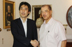 President Michel meets with the Japanese State Minister of Foreign Affairs, Mr. Minoru Kiuchi